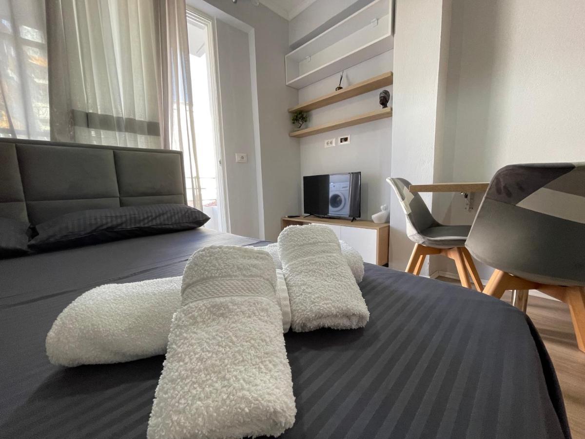 Tirana Sunshine Apartment Bagian luar foto