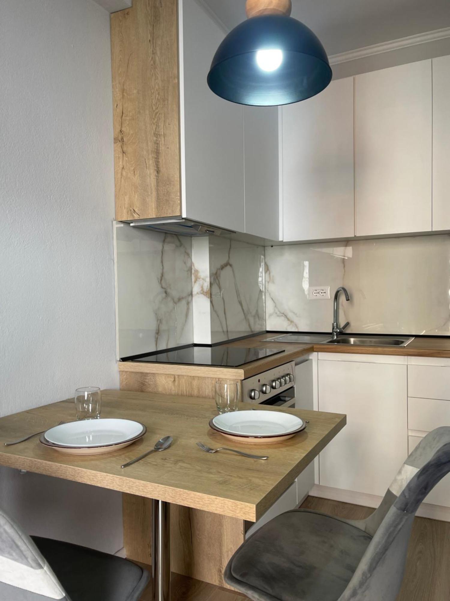 Tirana Sunshine Apartment Bagian luar foto