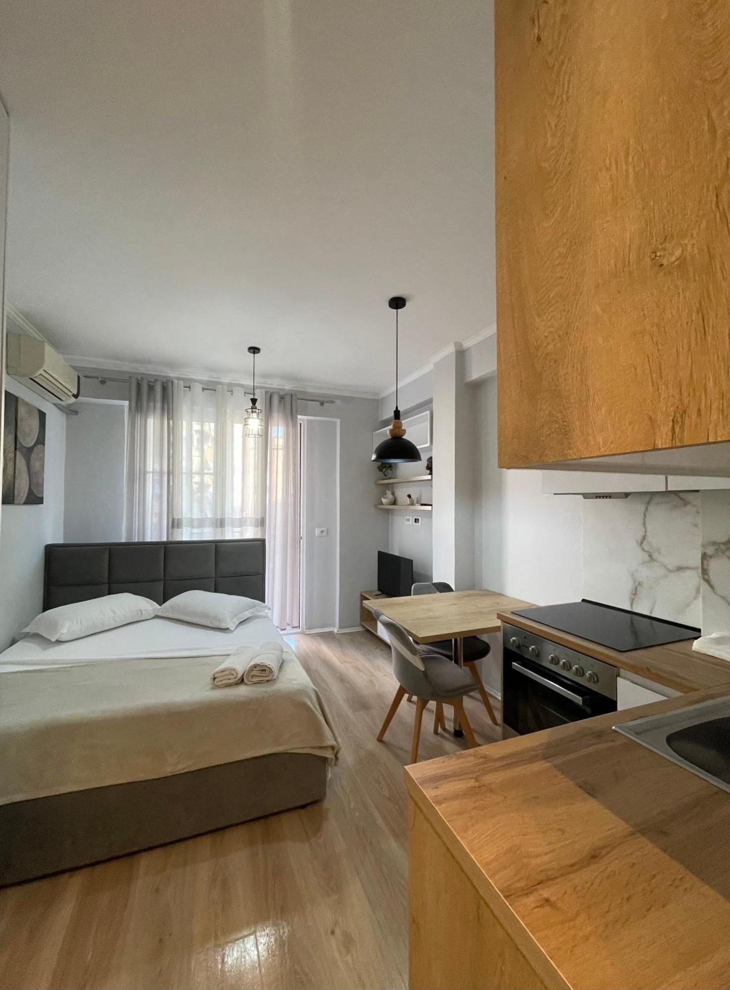 Tirana Sunshine Apartment Bagian luar foto